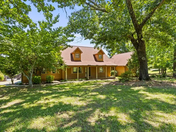 40 Ridings Rd, Campobello, SC 29322