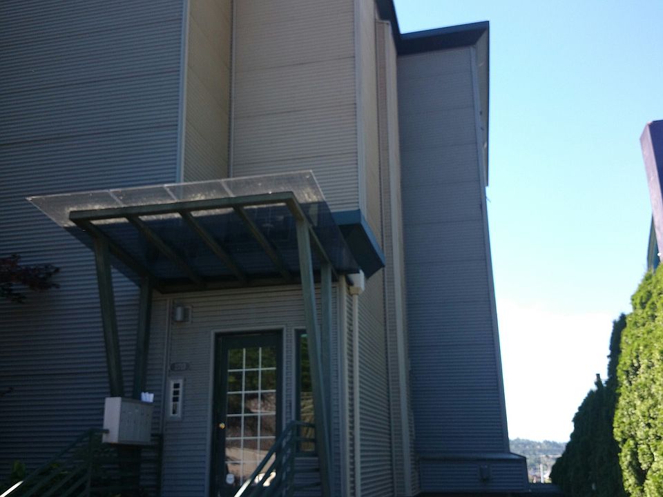 1st image of 2713 Boylston Ave E APT 202