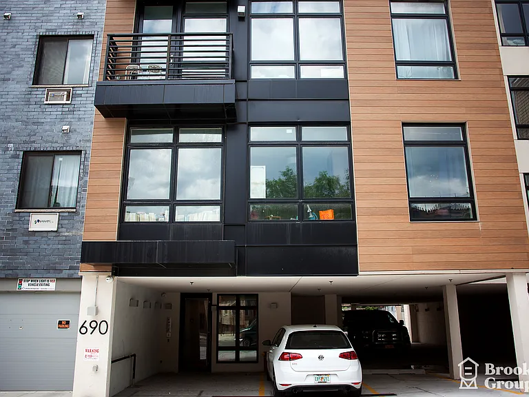 690 Bushwick Ave #3B — Photo 12
