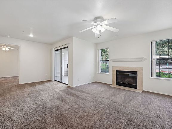2nd image of 1070 Lake Front Dr #514