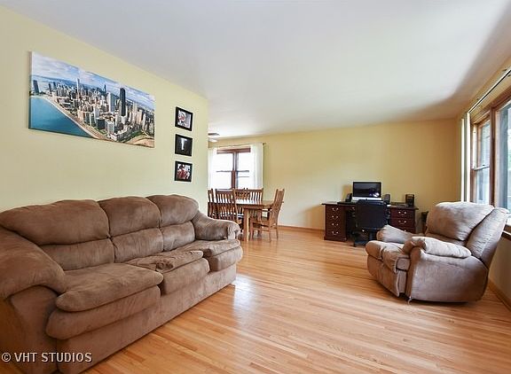 2nd image of 18247 66th Ave