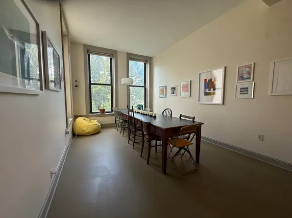 101 Regent Ave #0, Providence, RI 02908