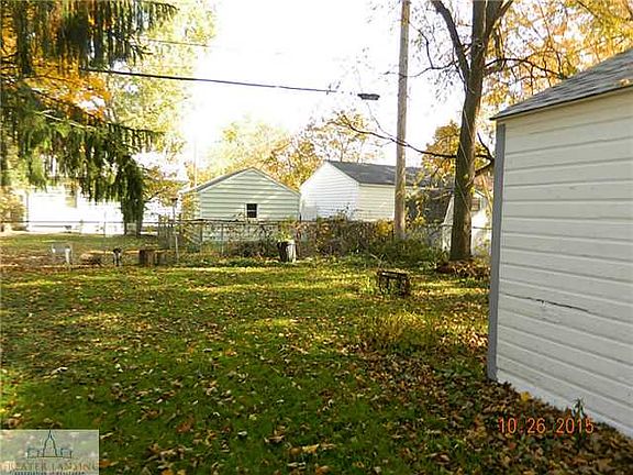 3rd image of 3907 Parkway Dr
