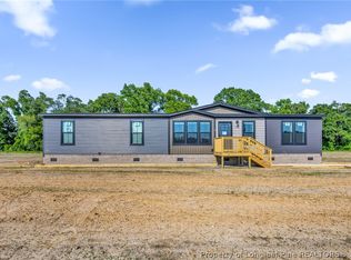 157 Atlas Dr, Lumberton, NC 28358