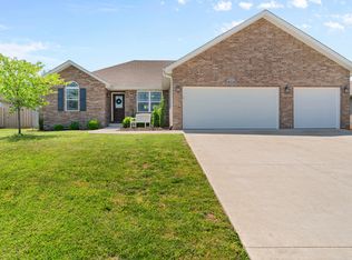 518 E Logan St, Willard, MO 65781