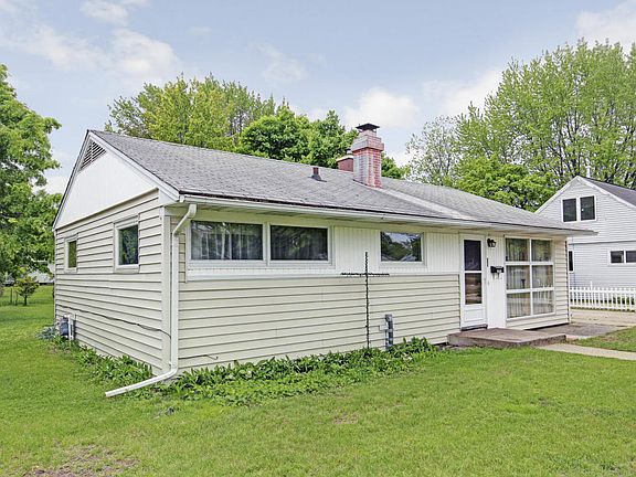 2nd image of 1416 Slayton Ave