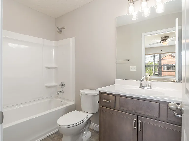 502 Station Ct — Photo 23