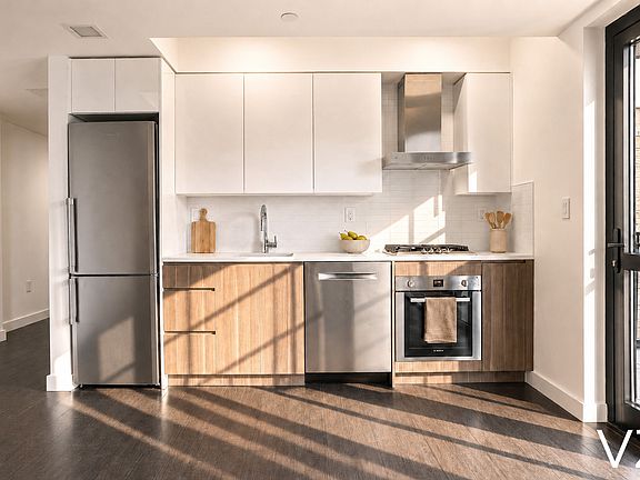 2nd image of 7 E 30th St APT 22A