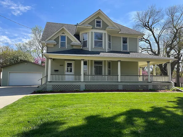 1401 S Moreland Pl, Shenandoah, IA 51601
