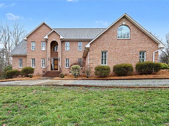 2nd image of 1470 Robert Beck Rd