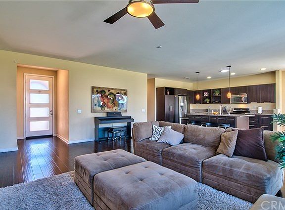 4th image of 7067 Stockton Dr