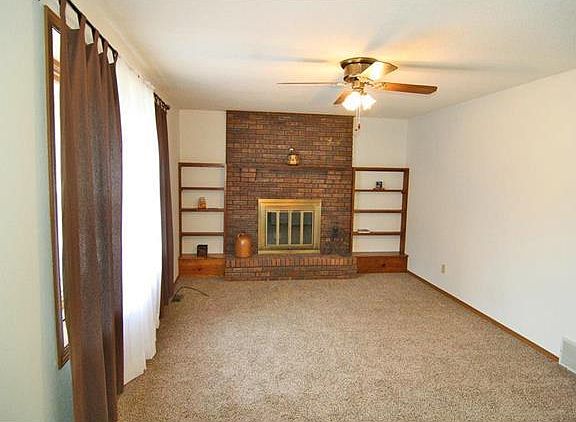 5th image of 226 Cathy Dr