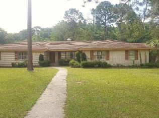 402 Newton Dr, Adel, GA 31620