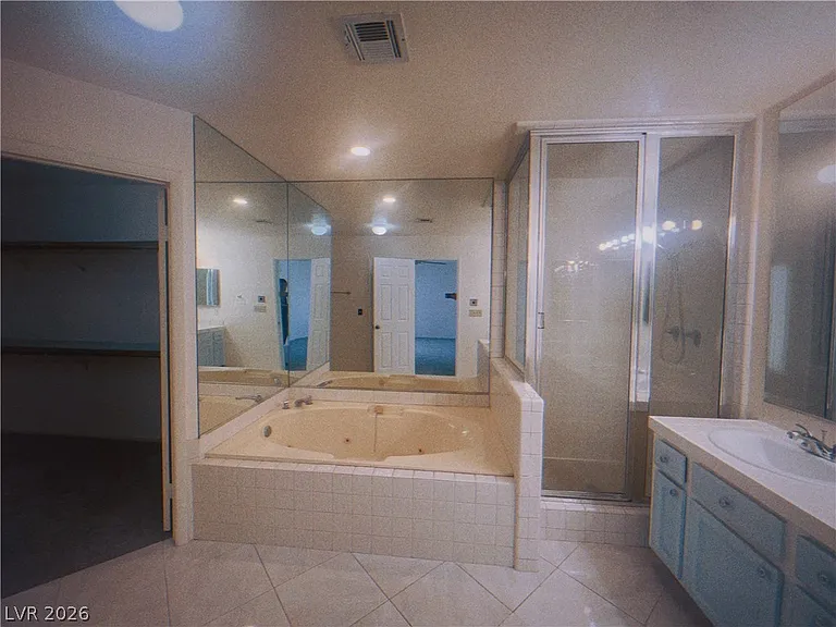 6250 W Flamingo Rd #60 — Photo 17