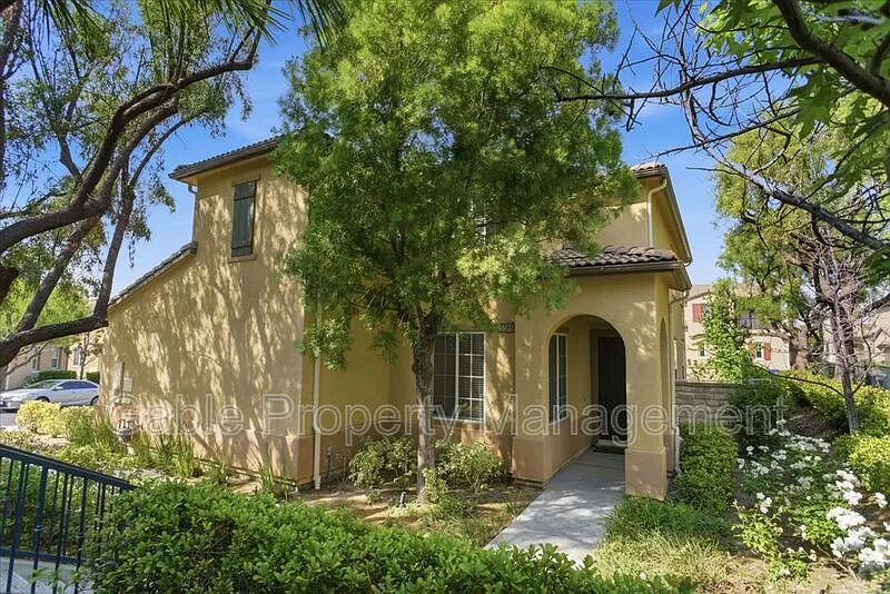 Building Photo - 25386 Playa Serena Dr