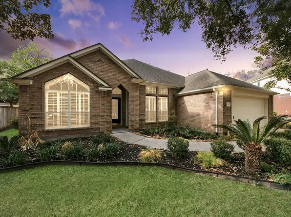 7310 Whistle Ct, Sugar Land, TX 77479