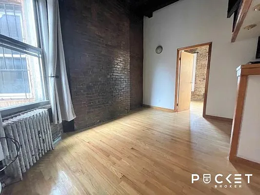 Rented by PocketBroker Inc | media 8