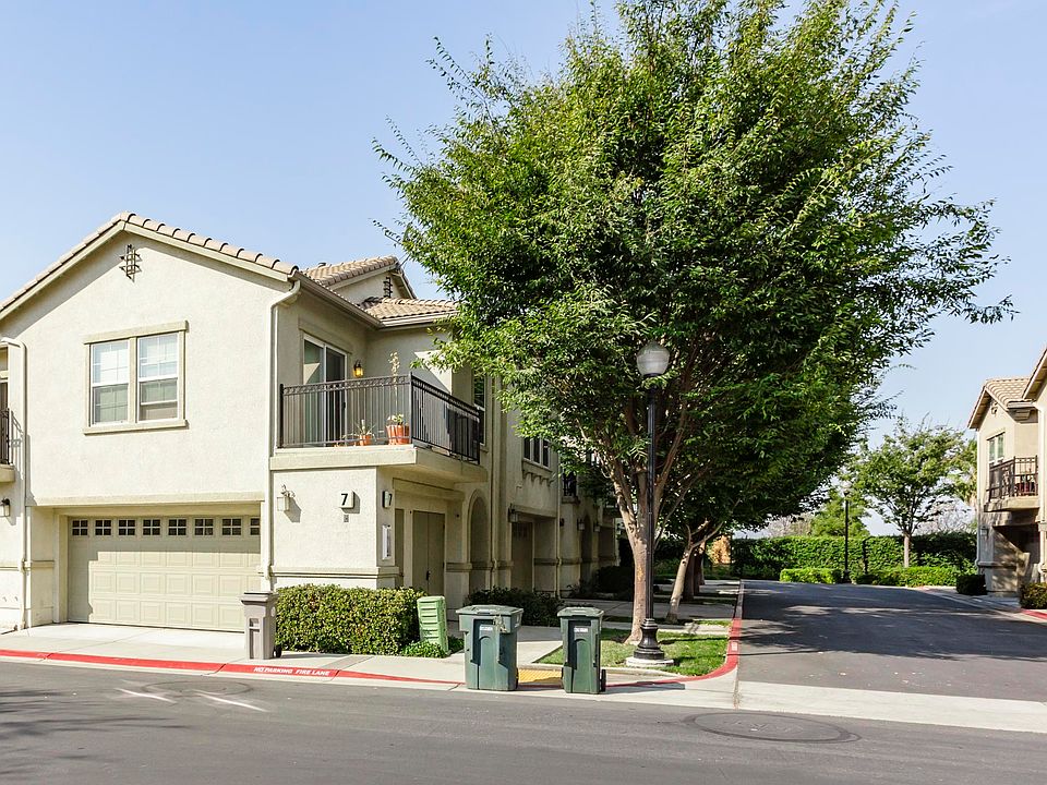 1st image of 3301 N Park Dr Unit 711