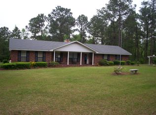 4215 Oscar Tippins Rd NE, Baxley, GA 31513