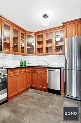 Sold by Bond New York | media 11