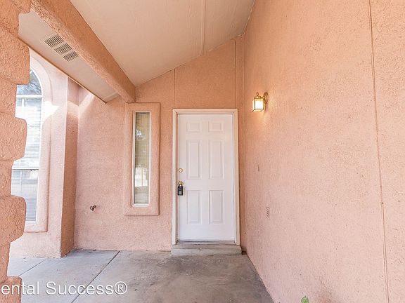 5th image of 5062 Crystal Sands Ct