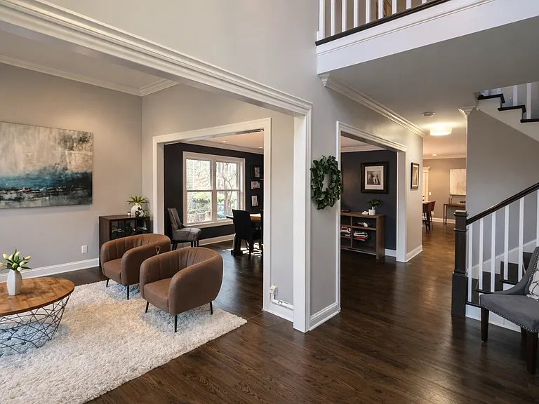 406 Kelly Ln — Photo 2