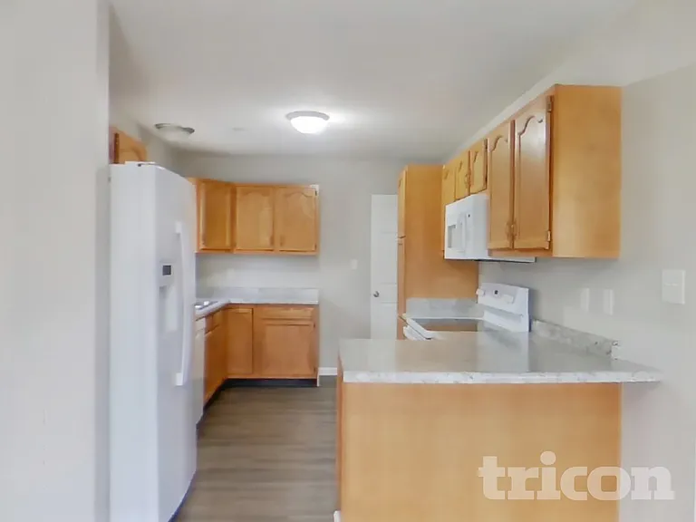 703 Sweet Creek Dr — Photo 5