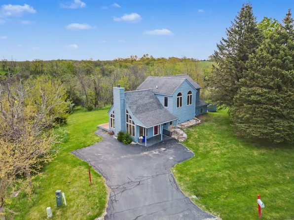 5 Maltby Ct, Galena, IL 61036
