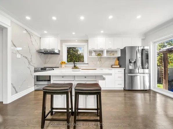 469 Fothergill Blvd, Burlington, ON L7L 6J1