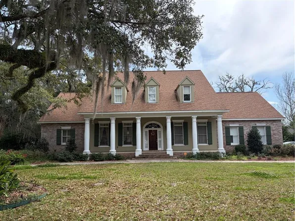 307 Plantation Dr, Mandeville, LA 70471