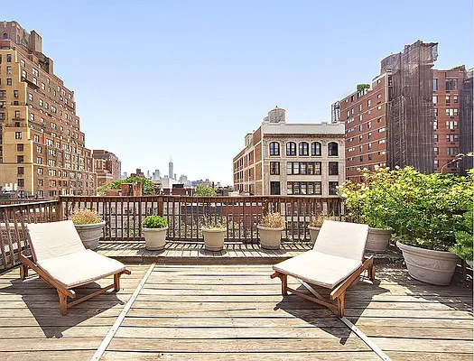 Sold by Compass | media 1