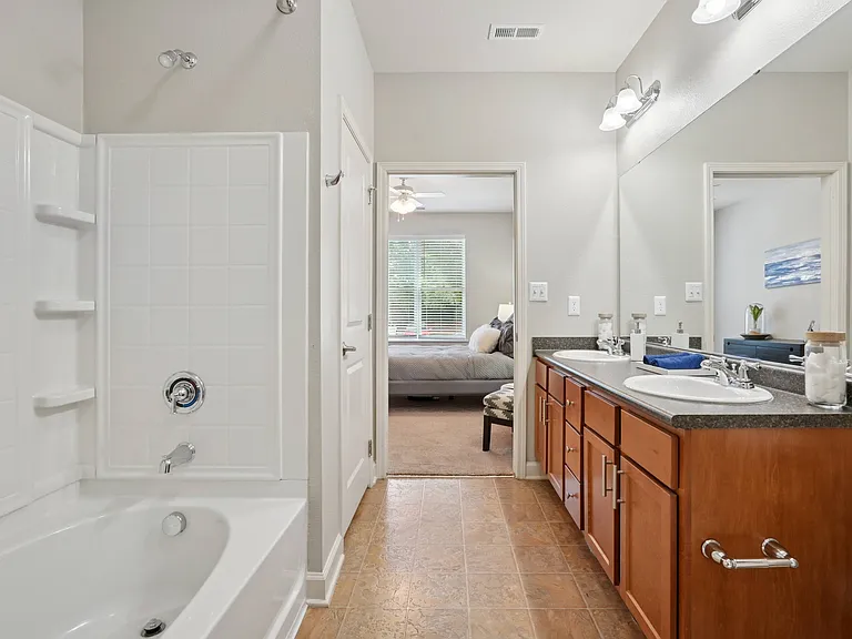 Greylyn Estates — Photo 11