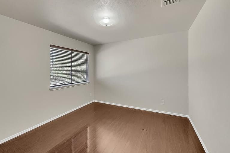 1st image of 15401 Finch Cir
