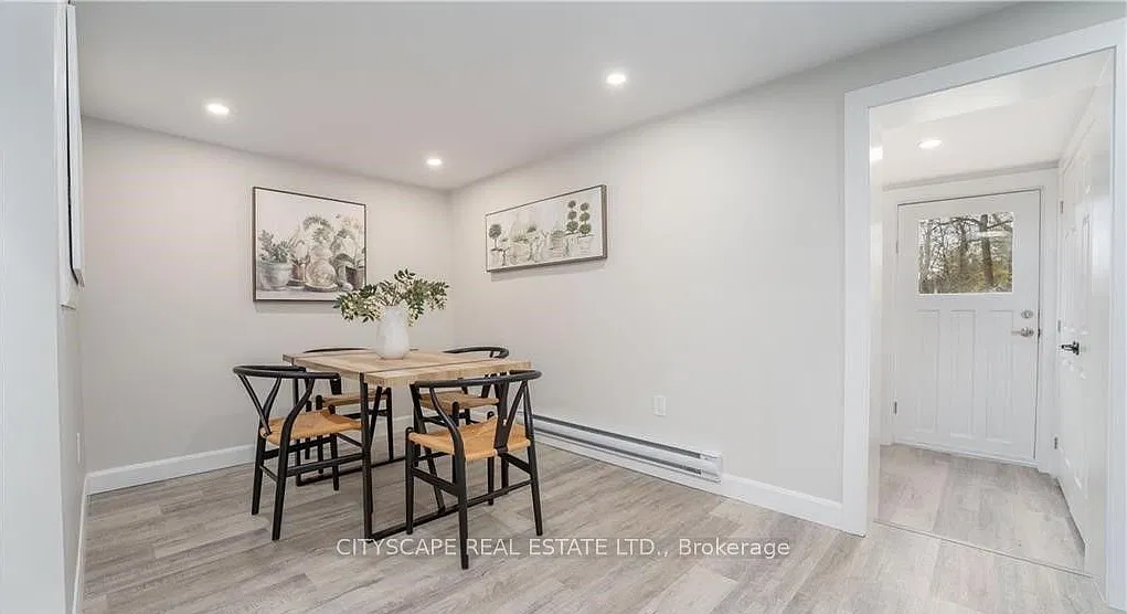 4 bed, $2,500 — Photo 4