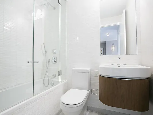 Sold by Sotheby's International Realty | media 11