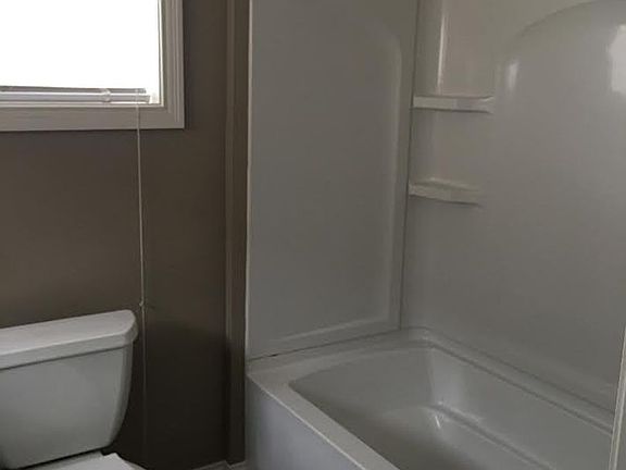 3rd image of 1910 Vinton St APT 1