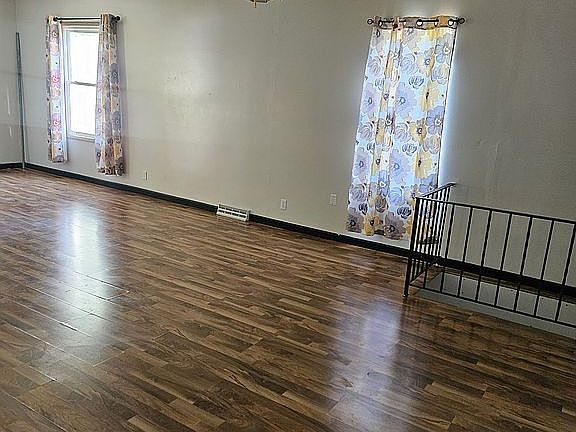 4th image of 1910 C Ave