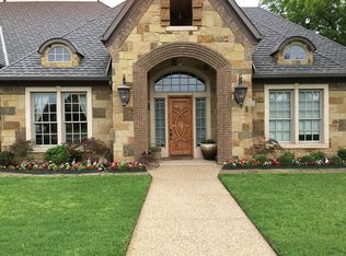 2201 Woodview Dr, Flower Mound, TX 75028