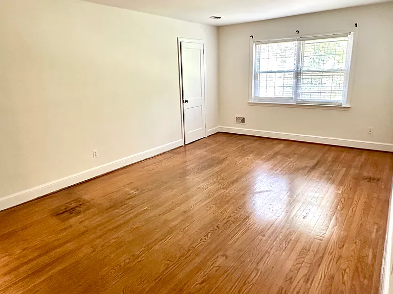 120 Cox Ave #4 — Photo 6