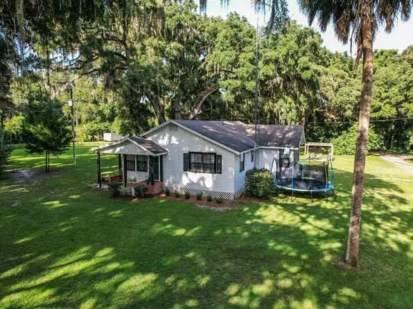 2300 NE 179th St, Citra, FL 32113