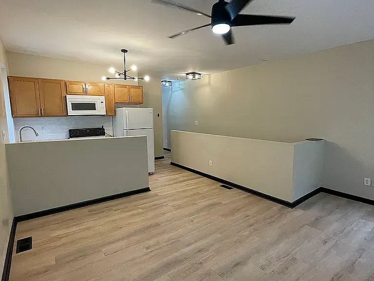 3511 Pennsylvania Ave #1F — Photo 3