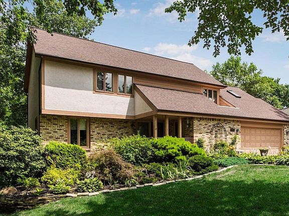 3rd image of 633 Sycamore Mill Dr