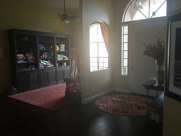 Foyer & formal dining