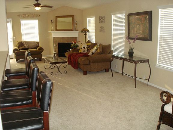 3rd image of 3858 Bennington Way