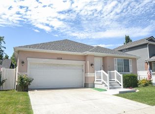 1539 N Oakridge Park Dr, Farmington, UT 84025