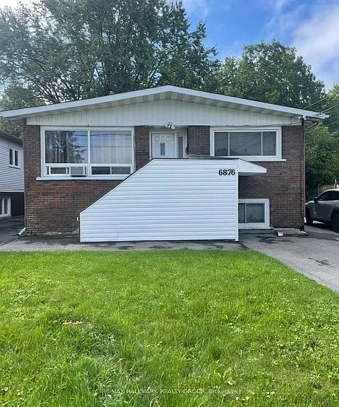 6876 Notre Dame St #B — Photo 1