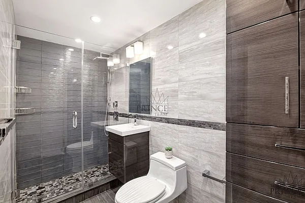 Sold by Compass | media 10