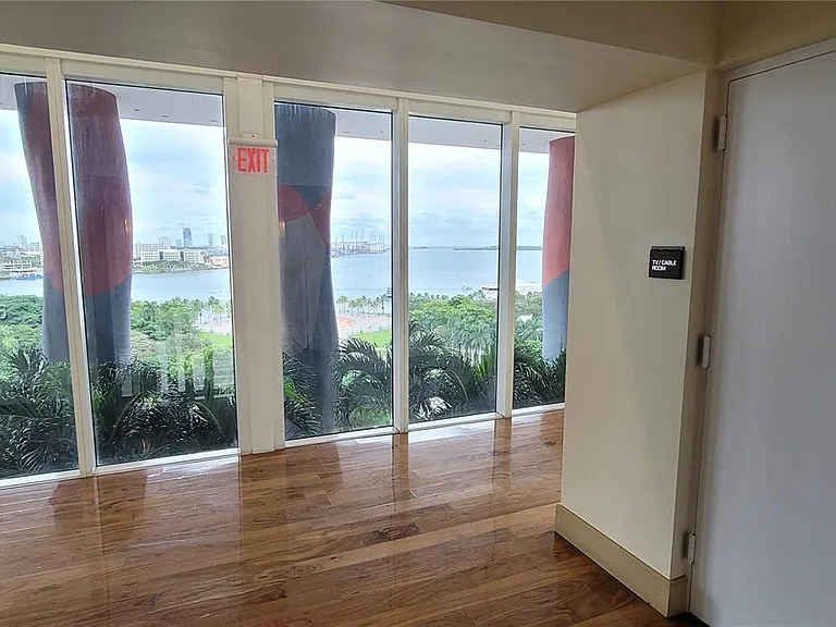 50 Biscayne Blvd #5202 — Photo 6
