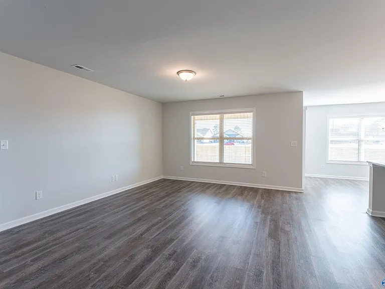 102 Waltrip Dr — Photo 10
