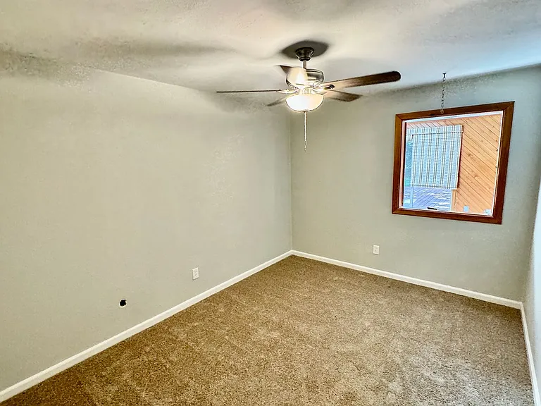 4345 Temple Ct — Photo 15